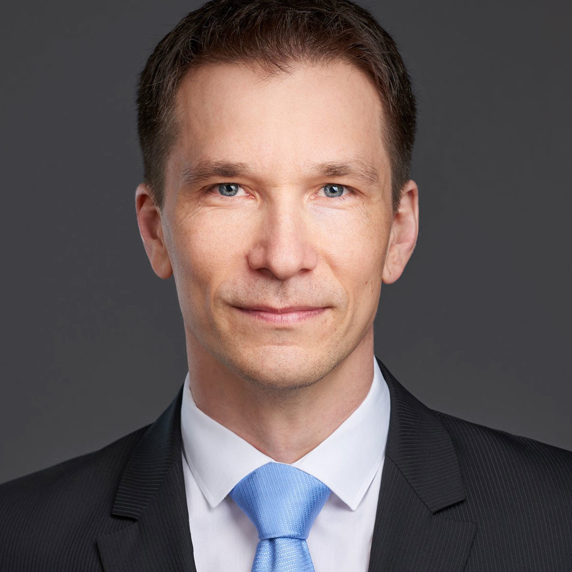 Dr. (PhD Yale) Sebastian Schmidt